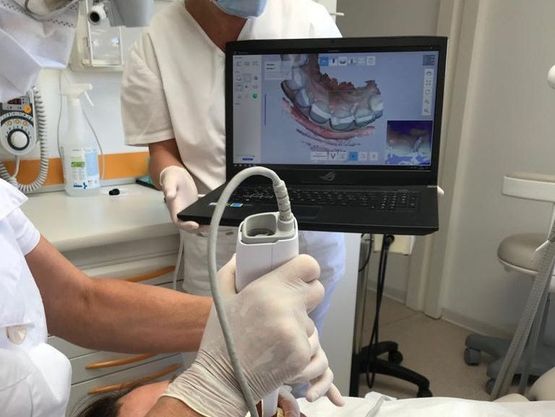 Happy Beauty Smile Crans-Montana dentist white teeth dental implants